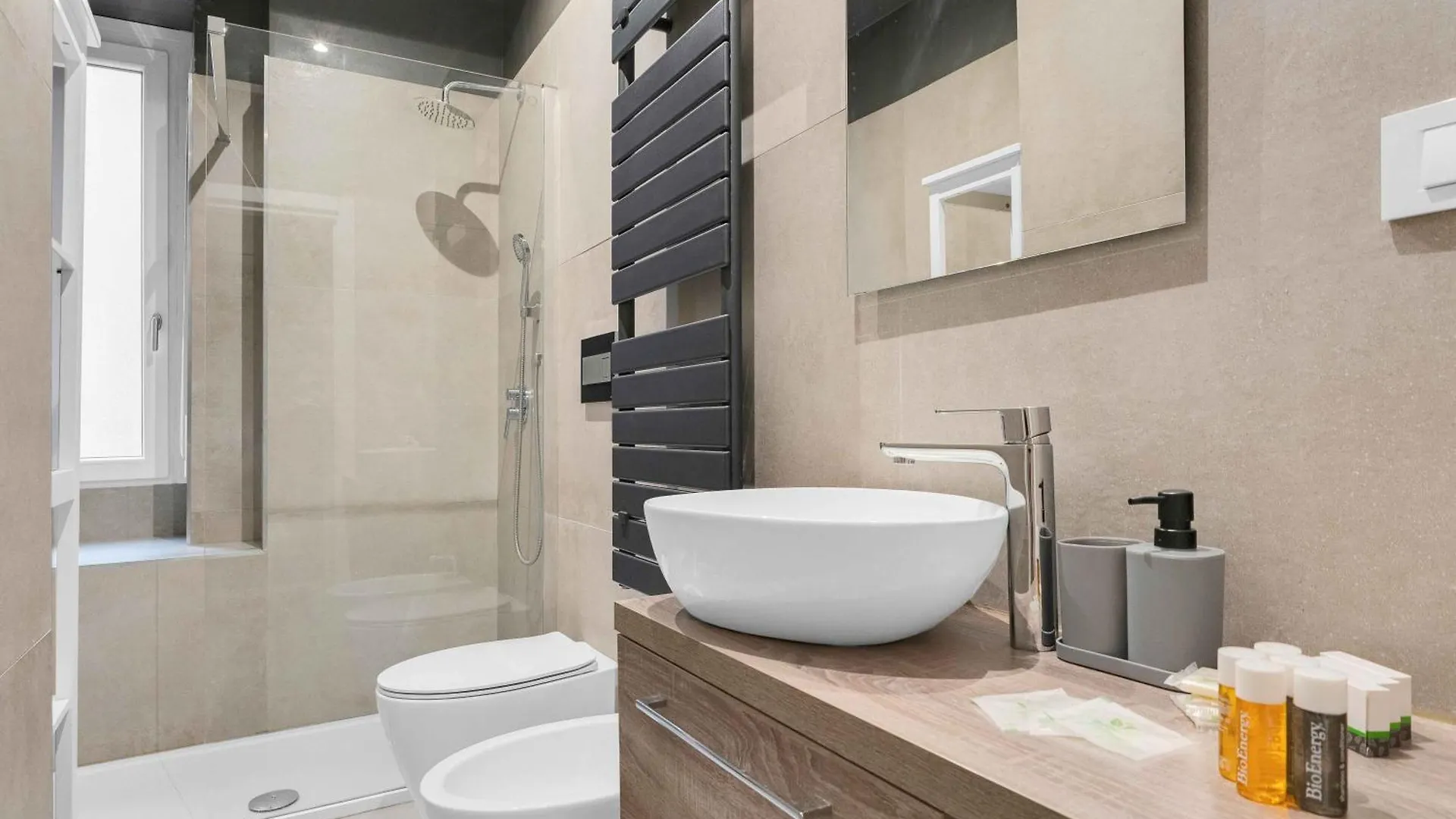 Via Rosmini House Apartamento Milão