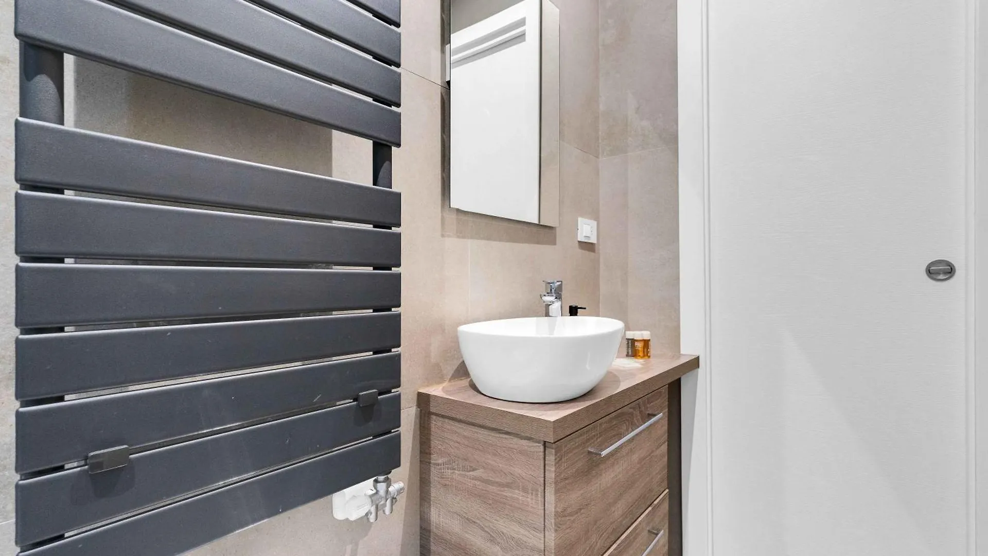 Via Rosmini House Apartamento Milão